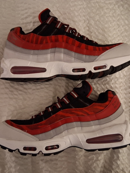 Nike Air Max 95 Morehead St Red & Black Athletic Sneakers with \'M 1897\' Patch main image 6